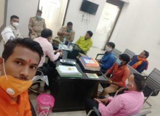 राष्ट्रभक्तों की मौजूदगी में बदली शिवलिंग की पिण्डी