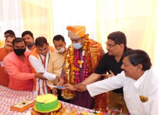 विधायक बबीना राजीव पारीछा का जन्म दिवस मनाया