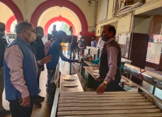 अलर्ट रहा पुलिस व प्रशासनिक अमला, बंद झांसी में बेअसर रहा