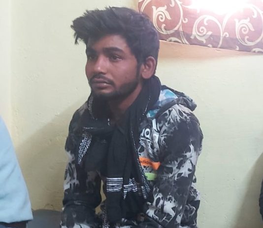 डबरा में पंजाब मेल से भाग रहे युवक व किशोरी को पकड़ा