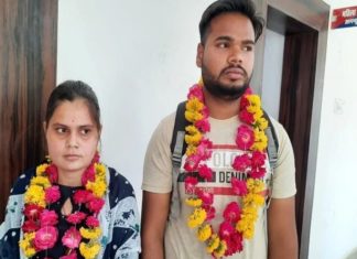 झांसी कोतवाली में प्रेमी-युगल का विवाह, खाकी बनी पंडित व बराती
