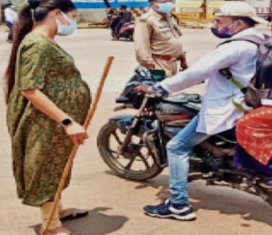 गर्भवती होने के बावजूद मुस्तैदी के साथ ड्यूटी पर डटी दंतेवाड़ा डीएसपी शिल्पा साहू