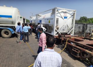 इनलैंड कंटेनर डिपो कानपुर में प्राप्त हुई दूसरी ऑक्सीजन एक्सप्रेस