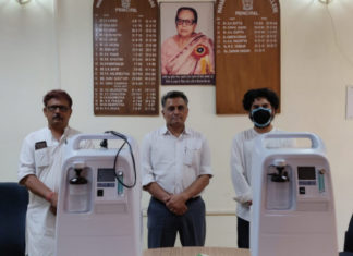 यंग इंजिनियर्स झांसी ग्रुप द्वारा मेडिकल कॉलेज व रेलवे अस्पताल को ऑक्सीजन कंसंट्रेटर भेंट
