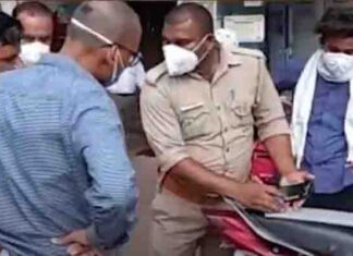 दिनदहाड़े एसबीआई से बाइक की डिक्की से ढ़ाई लाख रुपए चोरी