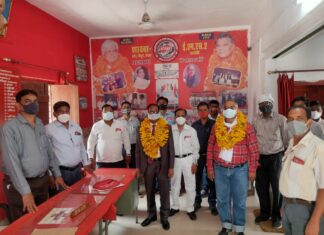 सेवा निवृत्ति पर भावभीनी विदाई