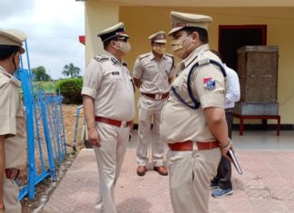 मुख्य सुरक्षा आयुक्त द्वारा खजुराहो पोस्ट व बैरक का निरीक्षण