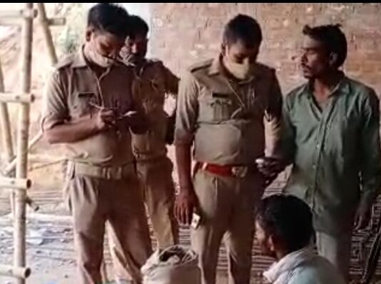 निर्माणाधीन दीवार ढही, मलबा में दबे मजदूर की मौत, एक घायल