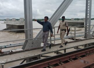 ट्रैक की संरक्षा व सुरक्षा के लिए रेल प्रशासन सतर्क