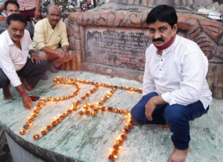 श्री राम मंदिर शिलान्यास की प्रथम वर्षगांठ पर जगमगाए दीप