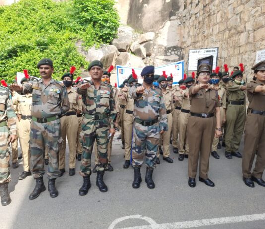 32 यूपी गर्ल्स बटालियन एनसीसी झांसी द्वारा “फ्रीडम वॉक”