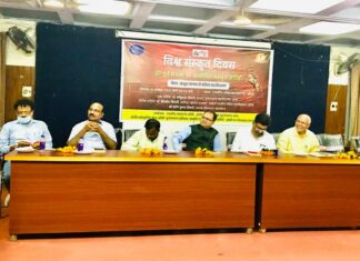 संस्कृत भाषा का सम्मान करें-डा. तिवारी