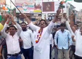 संघर्ष सेवा समिति की तिरंगा यात्रा में सड़कों पर राष्ट्र भक्ति का सैलाब उमड़ा