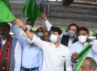 एपी सम्पर्क क्रान्ति का ग्वालियर स्टेशन पर ठहराव शुरू