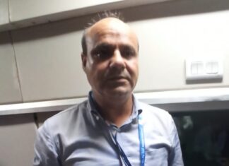 ट्रेन में बिना टिकट यात्रा करते फर्जी लोको पायलट पकड़ा गया