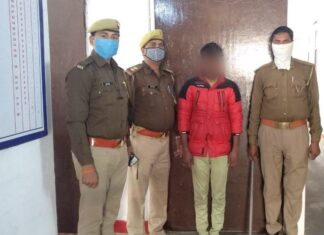 चोरी की नगदी सहित युवक हत्थे चढ़ा