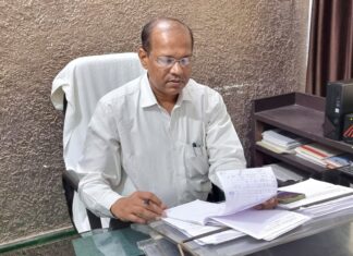 जिले में उर्वरक की कालाबाजारी व अनियमितता पर 8 उर्वरक बिक्रेताओं के लाइसेंस निलंबित