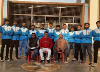बीयू की फुटबॉल पुरुष टीम अंतर विश्वविद्यालय प्रतियोगिता में भाग लेने रवाना