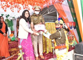 पासिंग आउट परेड में दिखा नव प्रशिक्षित महिला आरक्षियों का जोश