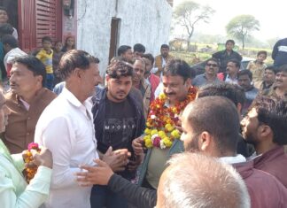 किसान विरोधी है भाजपा सरकार-दीप नारायण सिंह यादव