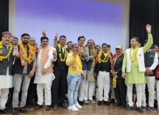 देश के किसानों, नौजवानों को सरकार डिस्टल प्लेटफार्म उपलब्ध कराकर भविष्य को संवारने को कृत संकल्पित