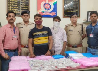 ट्रेन में 53, 52,000 रुपए कीमत के चांदी के आभूषण बरामद