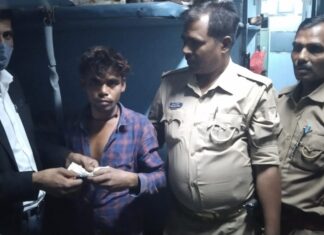 टीटीई ने ट्रेन में गरीब की खुशियां लौटाईं