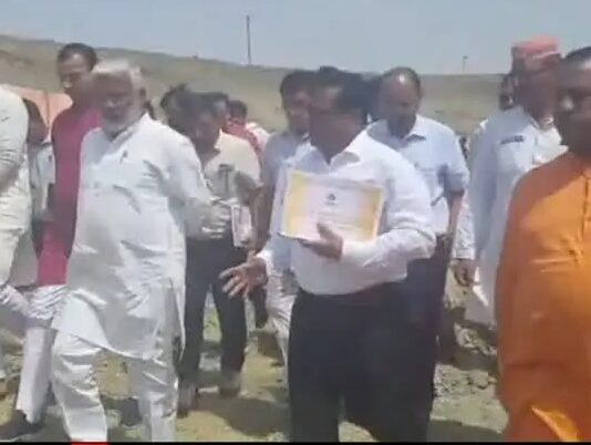 मंत्री के बयान से योगी सरकार की भ्रष्टाचार के खिलाफ जीरो टॉलरेंस नीति पर प्रश्न चिन्ह लगा