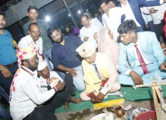 बबीना में सामूहिक विवाह सम्मेलन में 25 कन्याओं के हुए हाथ पीले