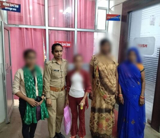 घर से भागी शिवपुरी की किशोरी को पुलिस की मदद से रिश्तेदारों को सौंपा