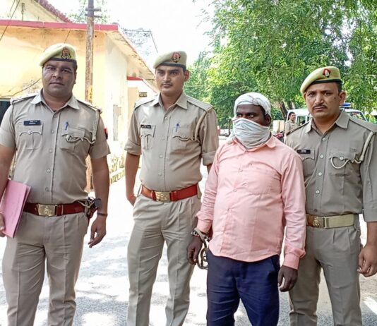 पत्नी का सिर दीवार में मार कर गला घोंटा, लाश नदी में फेंकी