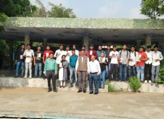 बीयू पर्यटन एवं होटल प्रबन्धन के 57 छात्र-छात्राओं को मिले टैबलेट व स्मार्टफोन