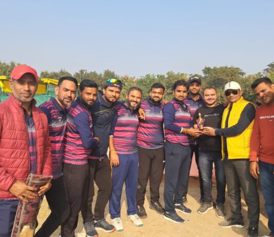 मास्टर्स प्रीमियर लीग कम नॉक आउट क्रिकेट : लीग मैचों में बामौर, गुरसराय व मऊ की टीमों की जीत