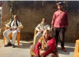 महिला पर असलहा तान डकैत 8 लाख के आभूषण व 50 हजार रूपए लेकर फरार