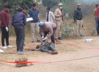 झांसी में विकलांग अधेड़ की हत्या, रात भर पड़ा रहा शव
