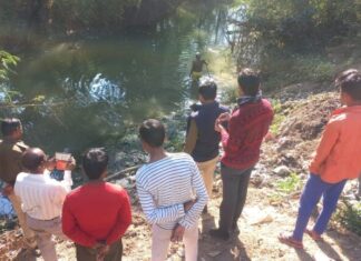 गायब हुई बच्ची का शव घर के पास बने नाले से बरामद