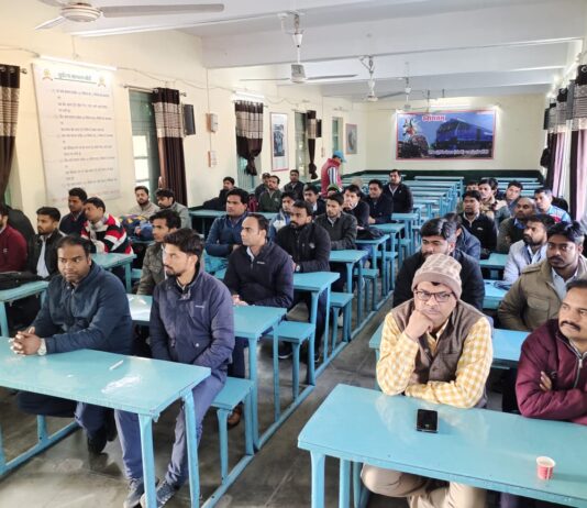 सुरक्षित, संरक्षित ट्रेन संचालन के संबंध में काउंसिलिंग