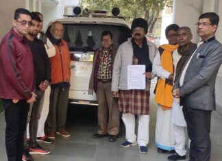 Jhansi में कैमासिन पहाड़ को अवैध रूप से काट कर स्वरूप को बदलने का विरोध