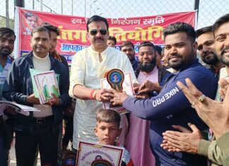 पतंग के पेंचों में है जीवन जीने का सलीका : डॉ. संदीप सरावगी
