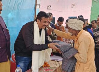 बुजुर्गों को सम्मान देना ईश्वर की सेवा के समान : डॉ. संदीप सरावगी