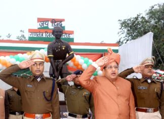 झांसी रेल मंडल द्वारा 74 वां गणतंत्र दिवस हर्षोल्लास के साथ मनाया गया