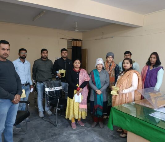 डॉ बाबूलाल तिवारी के समर्थन में बूथ स्तर पर उतरे भाजपाई