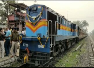 भावुक कर गया ट्रेन का आखिरी सफर