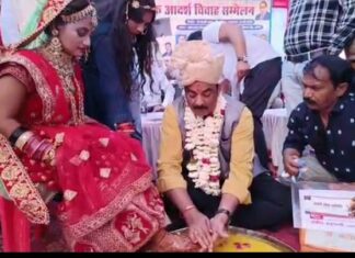 समाजसेवी संदीप सरावगी ने 90 लाख की पॉलिसी व उपहार देकर वाल्मीकि समाज की बहनों को दिया जीवन रक्षा का वचन