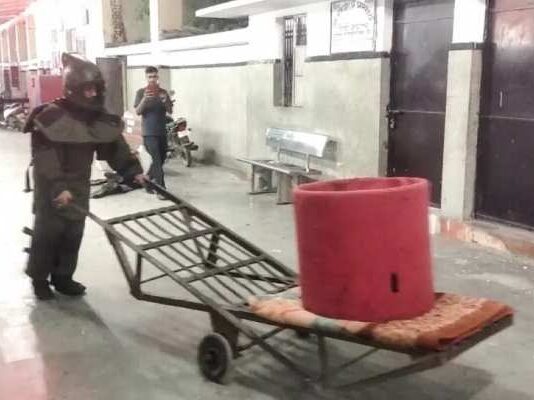 ग्वालियर-बरौनी एक्सप्रेस में मिला विस्फोटक, मचा हड़कंप