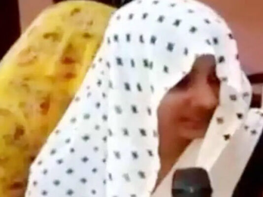 झांसी के बहुचर्चित पुलिस एनकाउंटर में मृत पुष्पेंद्र यादव की पत्नी ने फांसी लगाकर दी जान