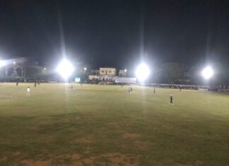 झांसी प्रीमियर लीग नाइट क्रिकेट टूर्नामेंट : सिजवाहा सिक्सर झांसी व इलाहाबाद की टीमों ने जीत दर्ज की