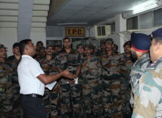 भारतीय सेना के अफसरों को परिचालन विभाग द्वारा दिया गया प्रशिक्षण