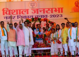 टिकट चाहे जिसे मिला हो, कमल का फूल जरूर खिलाना है : मौर्य