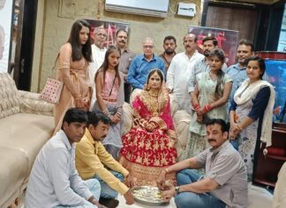 एक और बहन के पैर पखार पेश की मानवता की मिशाल